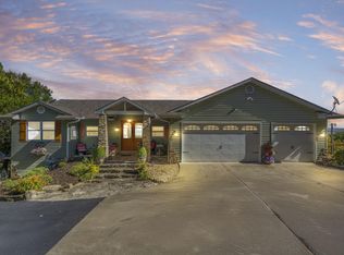 1079 Cambridge Drive, Blue Eye, MO 65611