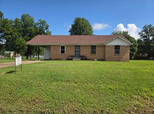 60 Honeysuckle St, Gates, TN 38037