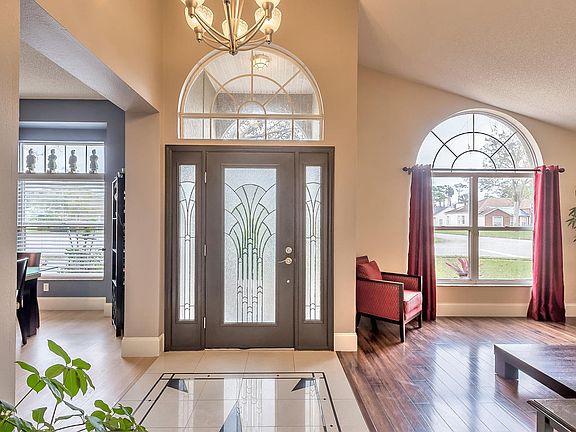 4th image of 100 Chatham Cir
