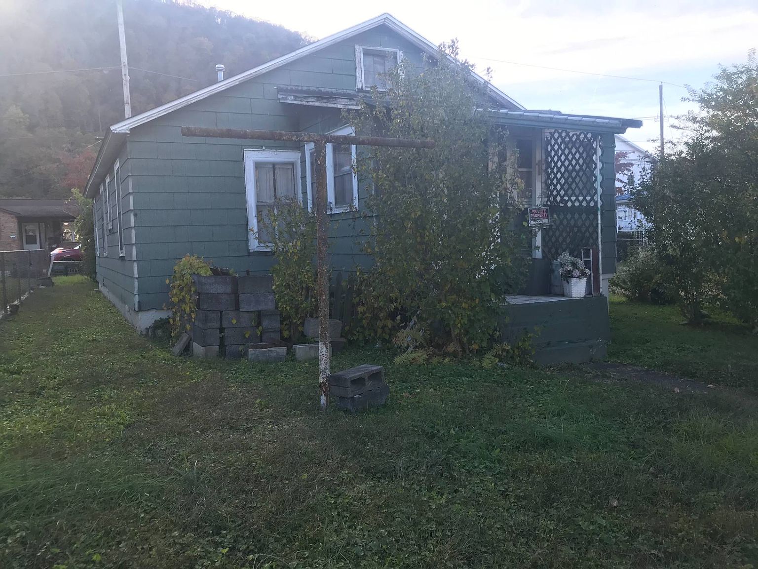 110 5th Ave, Glasgow, WV 25086 Zillow