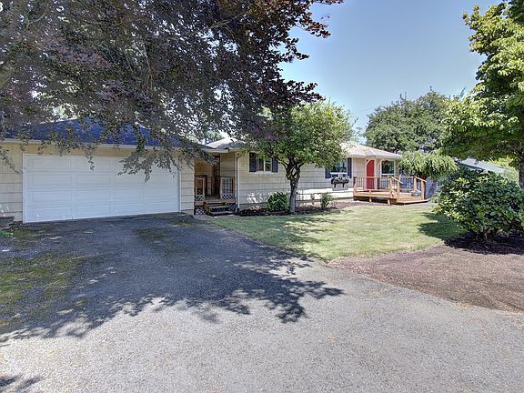 3rd image of 7104 NE 57th St