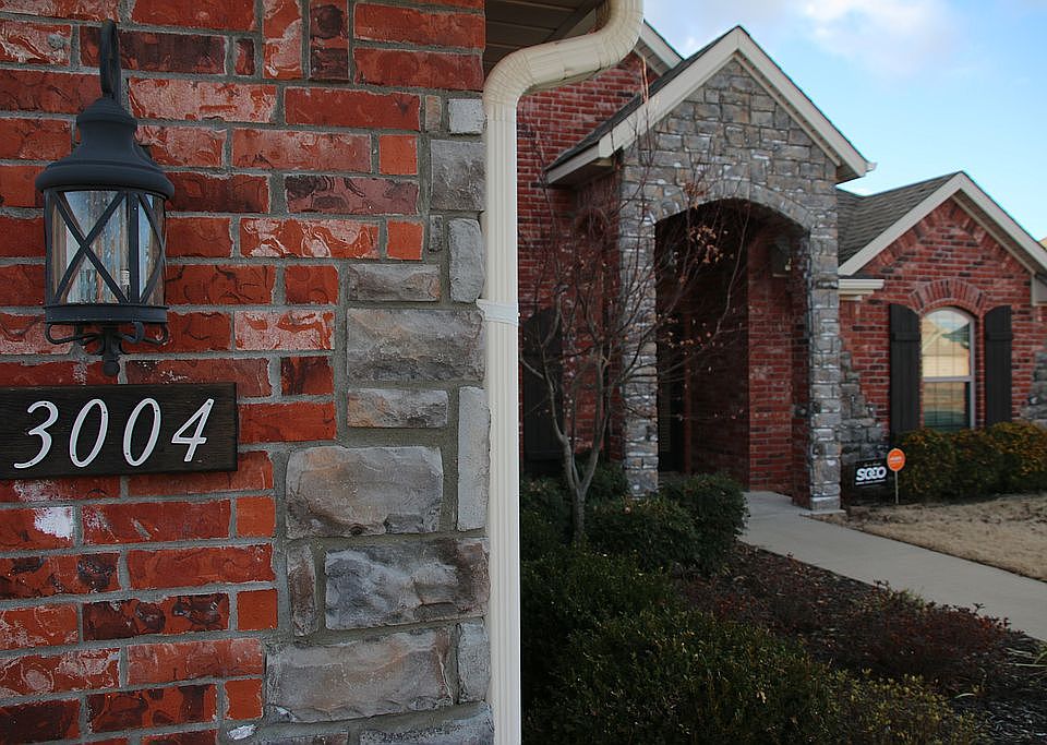 1st image of 3004 SW Woodruff St