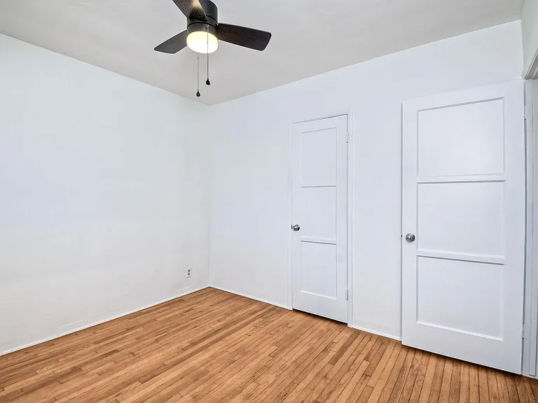 1611 S Myers St — Photo 14