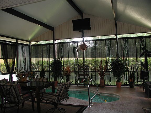 Rain or shine use indoor poo