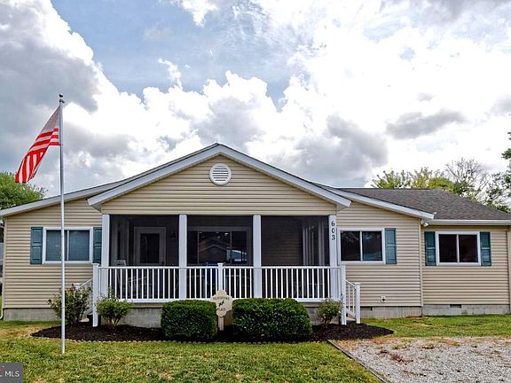 2nd image of 603 Laurel Ct