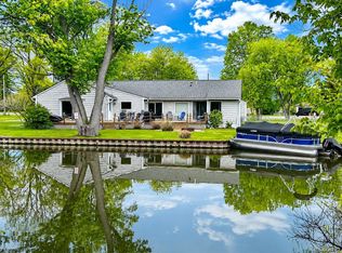 9831 Kress Rd, Pinckney, MI 48169