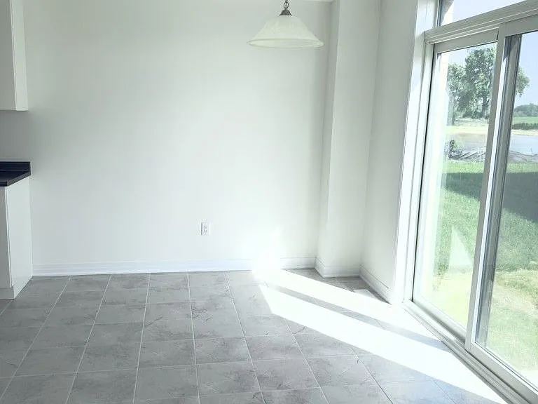 165 Wilmot Rd — Photo 11