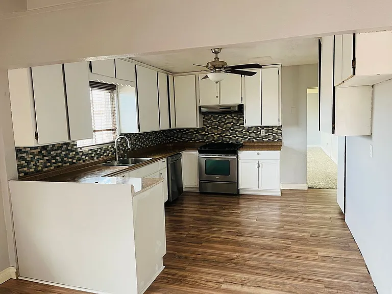 34476 Western Dr — Photo 4