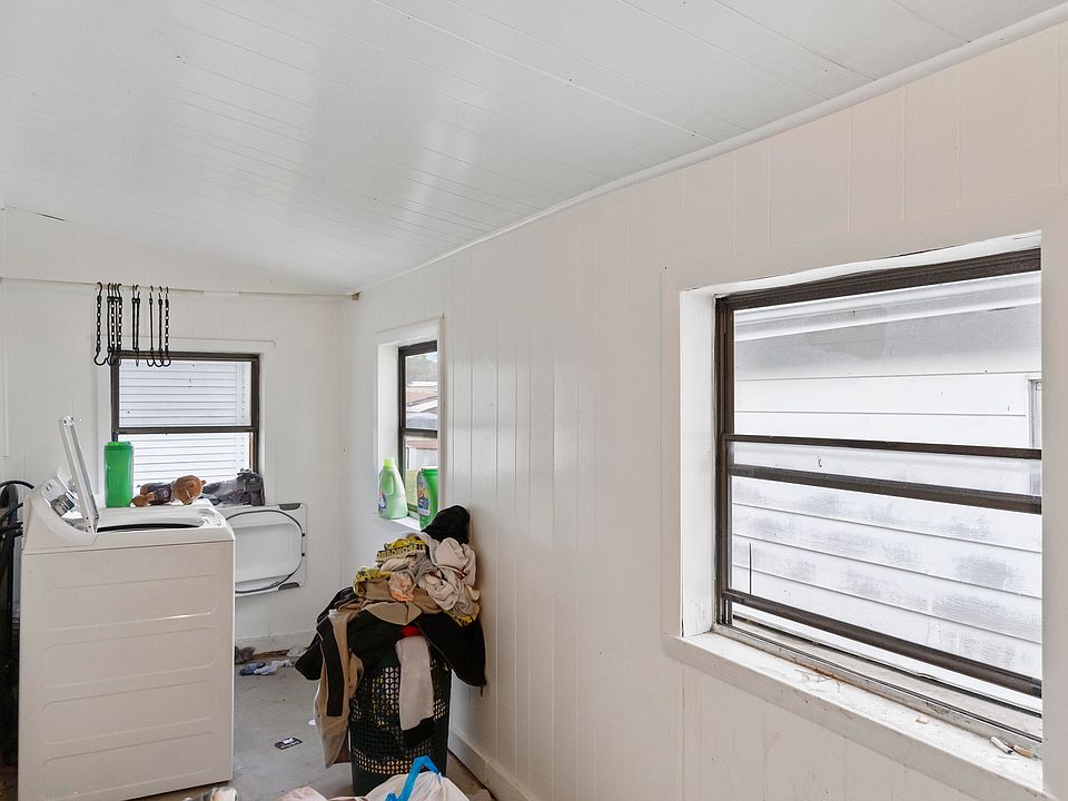 2200 E Unaka Ave, Johnson City, TN 37601 MLS 9958490 Zillow