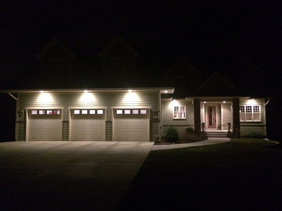 2nd image of 18517 Ridgewood Rd