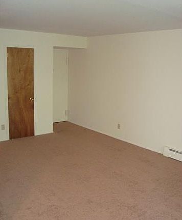 3rd image of 51 Leroy Pl APT 67