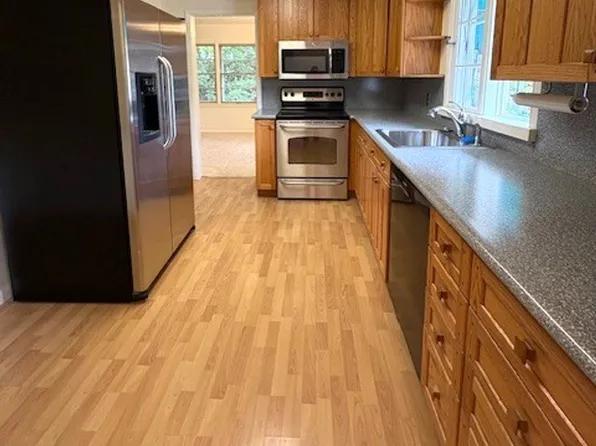 2520 E Murray Holladay Rd, Holladay, UT 84117