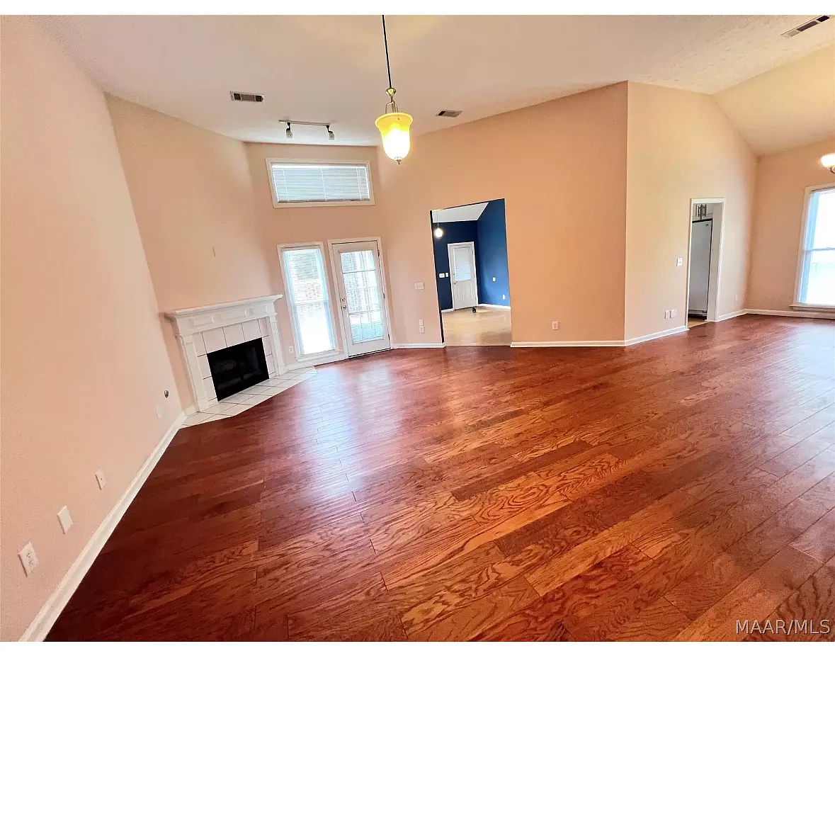 3 bed, 1758 sqft, $2,100 — Photo 4