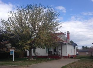 718 W 4th St, Larned, KS 67550