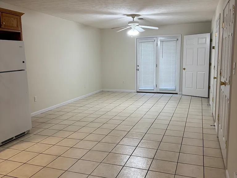 119 Ash Ct #119 — Photo 3