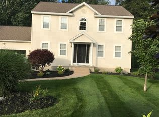671 Bruno Rd, Clifton Park, NY 12065