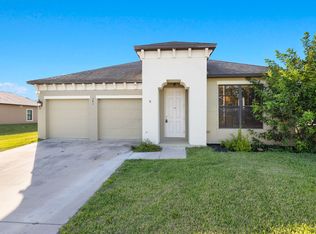 343 Pembroke St, Lehigh Acres, FL 33974