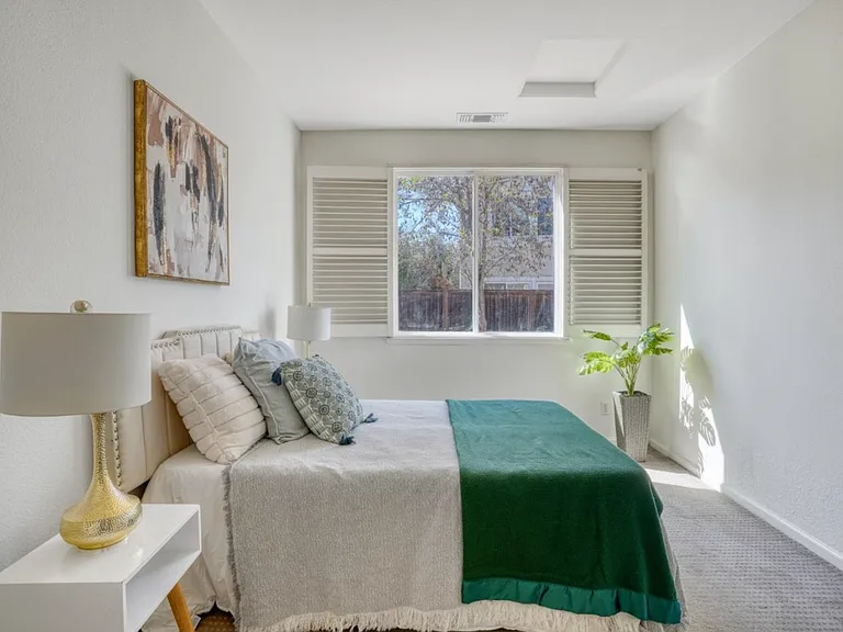 262 W Country Club Dr — Photo 25