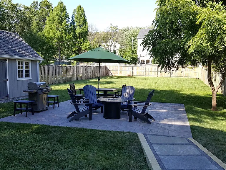 Furnished rear patio