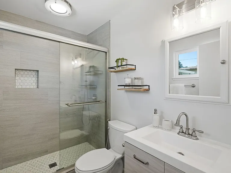 3802 W Rincon Ave — Photo 13