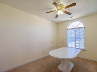 5369 E Eugenia Ave, Fresno, CA 93725