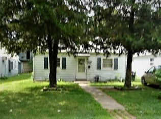 1637 E Division St, Decatur, IL 62526