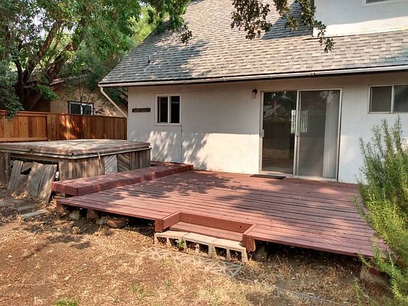 4th image of 2204 Loyola Dr