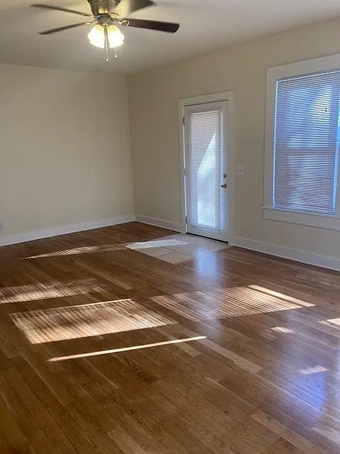 2710 Whitis Ave — Photo 4
