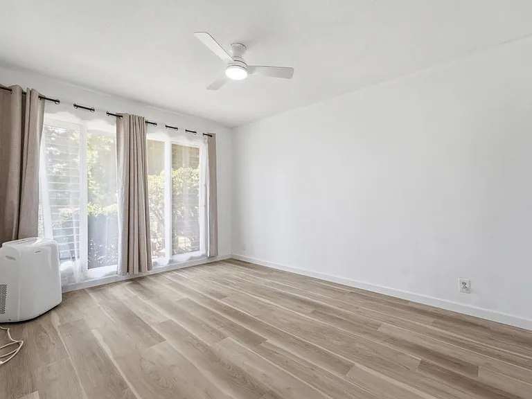 9320 Earl St #33 — Photo 9