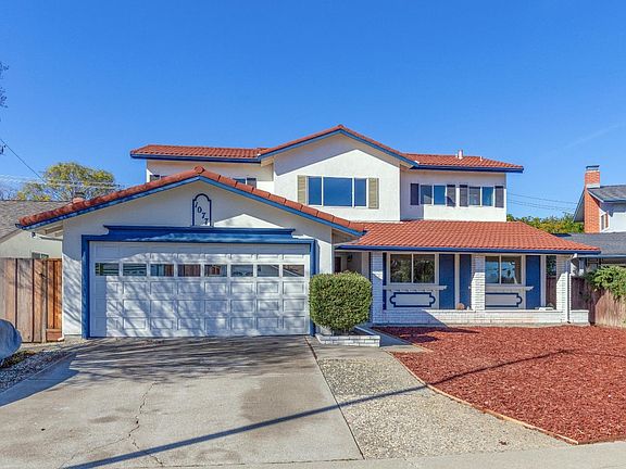 2nd image of 1077 Beaumont Dr