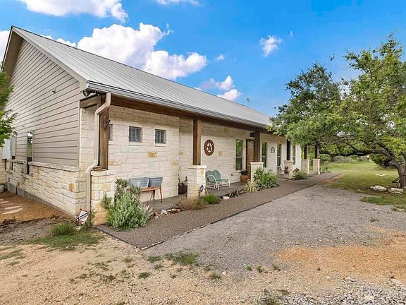 4th image of 1041 Crystal Mountain Dr