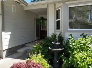 1371 Glenwood Dr, Brookings, OR