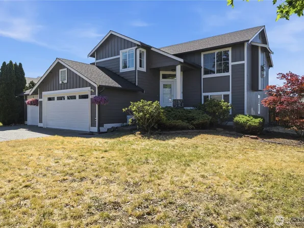 1010 2 Street Ct E, Spanaway, WA 98387