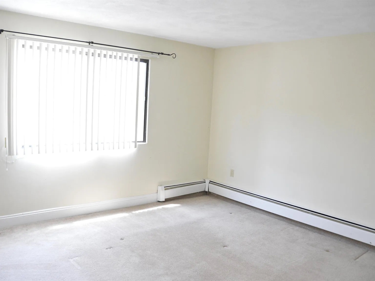 33 Andrew St Unit 20 - 1 — Photo 4