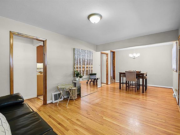 4th image of 980 Saint Brendan Ln