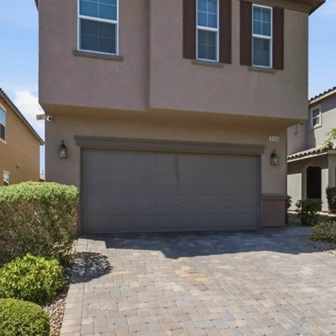 5 bed, 2460 sqft, $2,450 — Photo 3