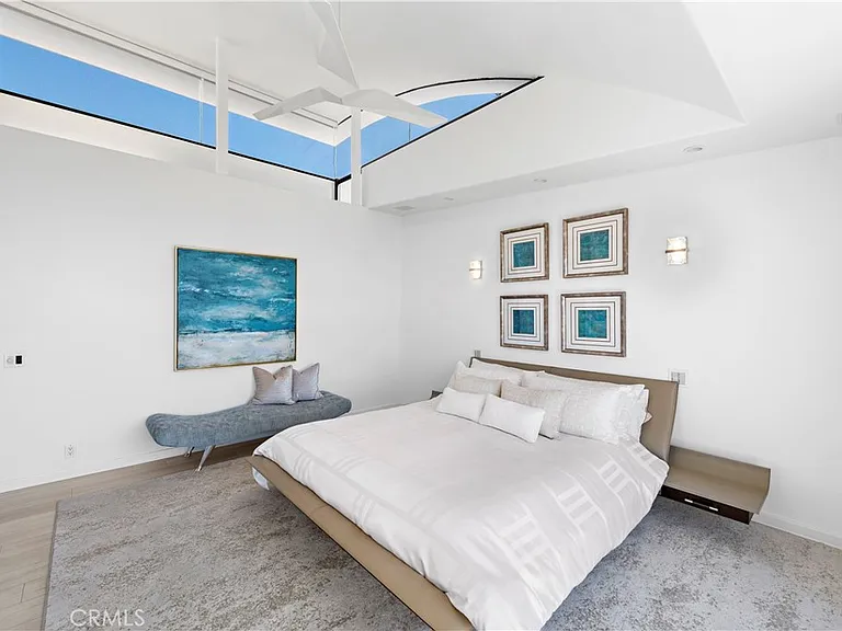 940 Summit Dr — Photo 23