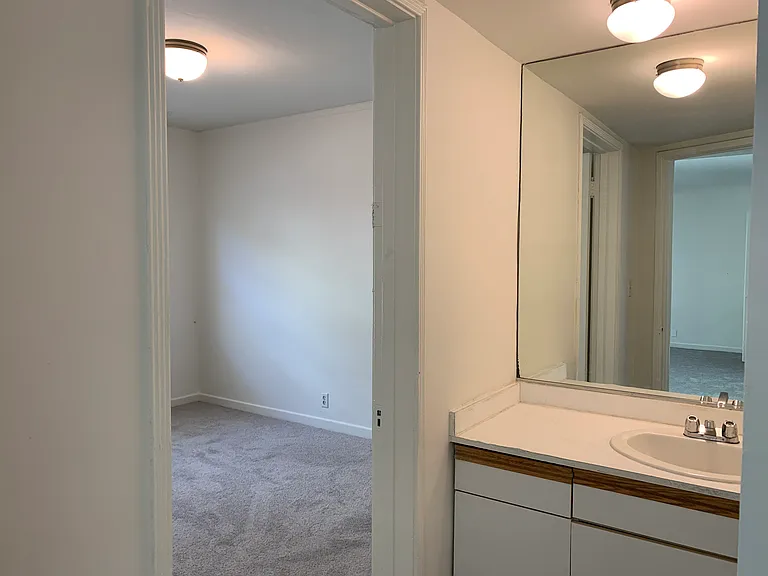10724 Camarillo St #10726 — Photo 18