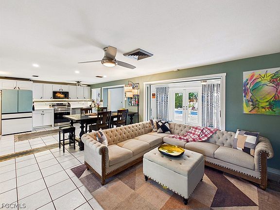 3rd image of 1704 Cascade Way