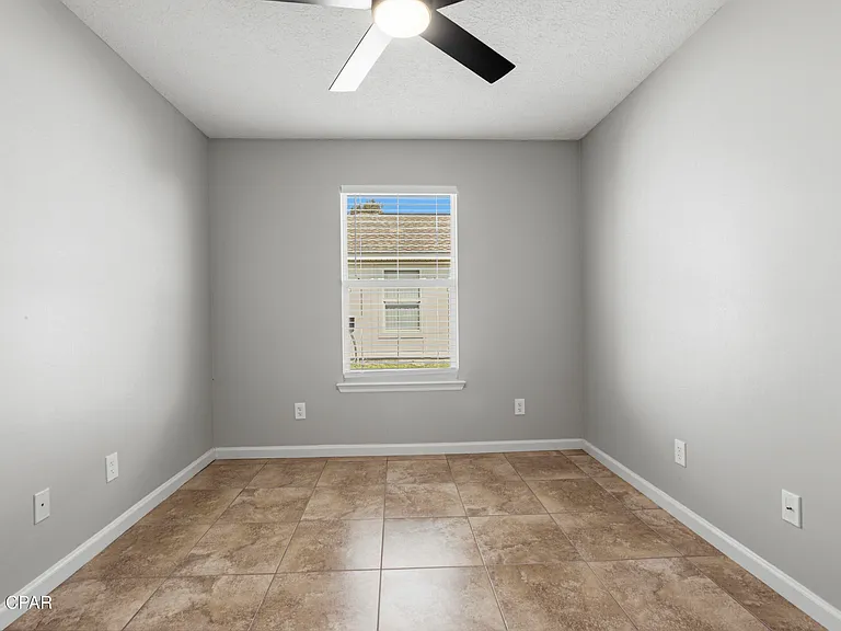 8416 N Lagoon Dr — Photo 16