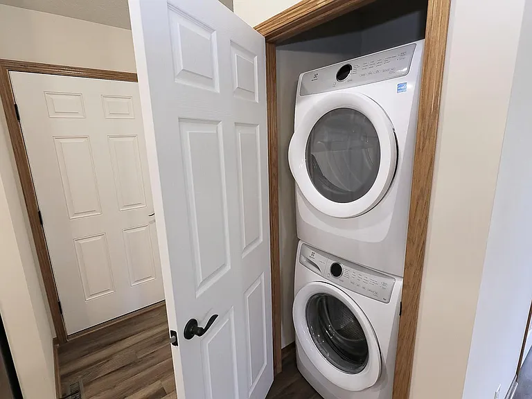 8334 Broken Ridge Dr — Photo 7