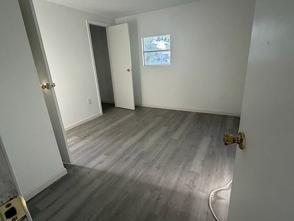 3rd image of 11942 Anchorage Way #A