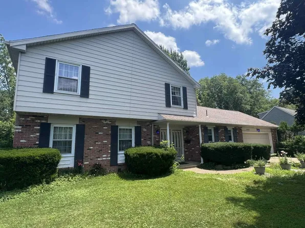 3435 Woodhaven Dr, Erie, PA 16506
