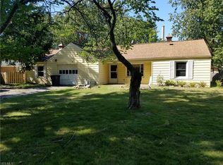 5 Nokomis Rd, Timberlake, OH 44095