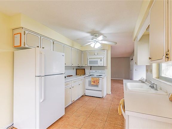 5th image of 1613 Fortune Dr