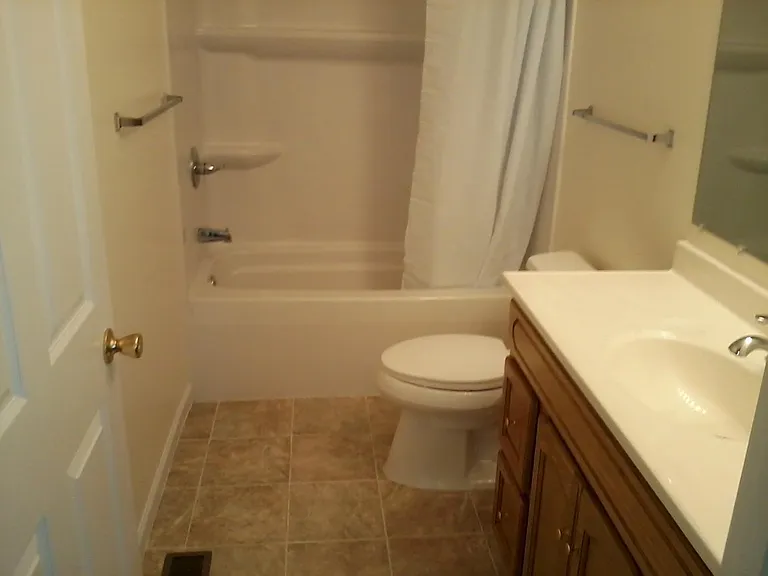 111 Country View Dr — Photo 2