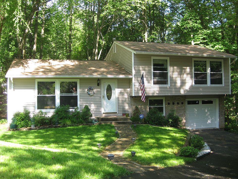 A beautiful day on Old Trail Drive!