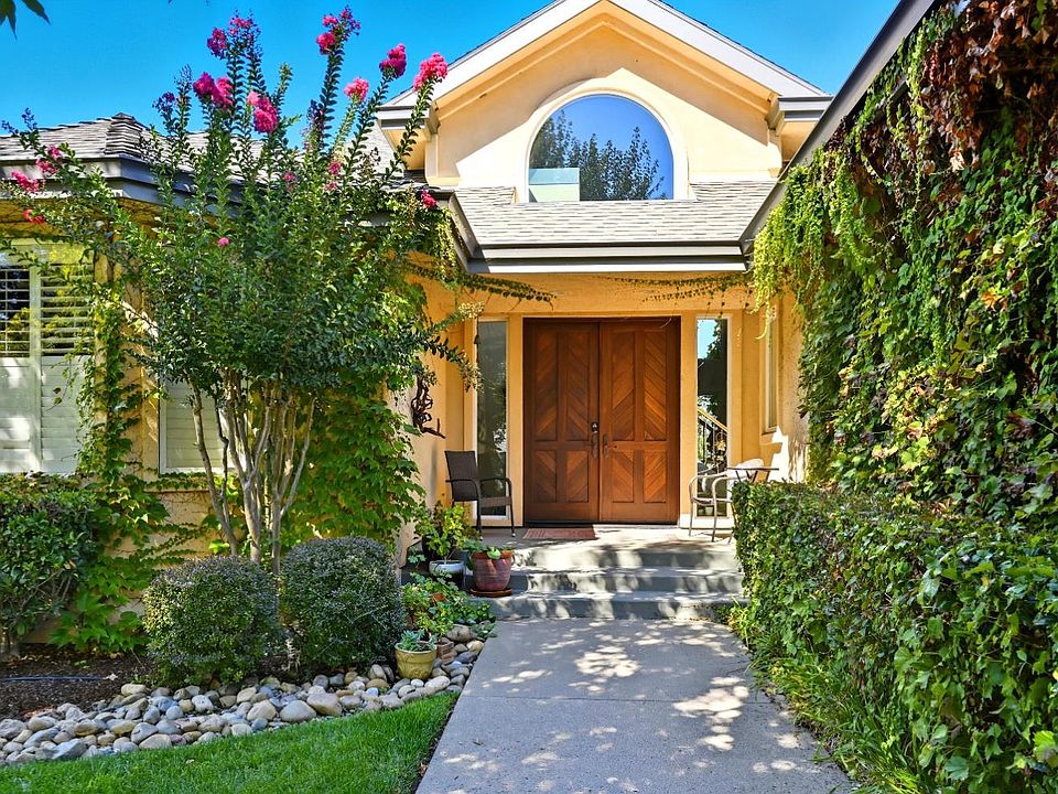 1st image of 1418 Rosewood Lane