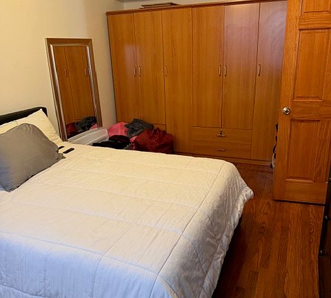 4th image of 2111 24th St APT 1
