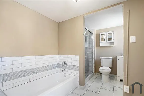 424 S Eden St — Photo 14